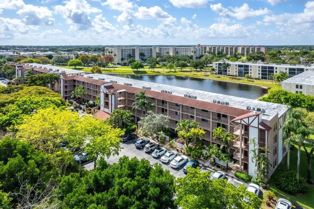 7340 Amberly Lane Delray Beach FL 33446