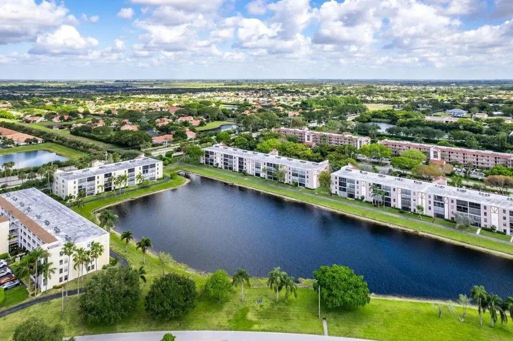 7340 Amberly Lane Delray Beach FL 33446