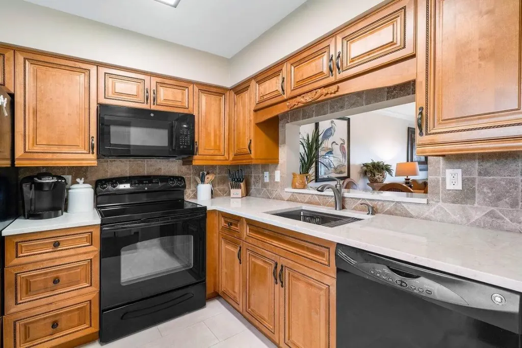 7340 Amberly Lane Delray Beach FL 33446