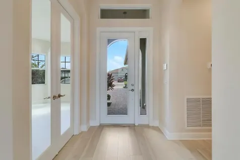 9252 SW Miracoli Way Port St Lucie FL 34987