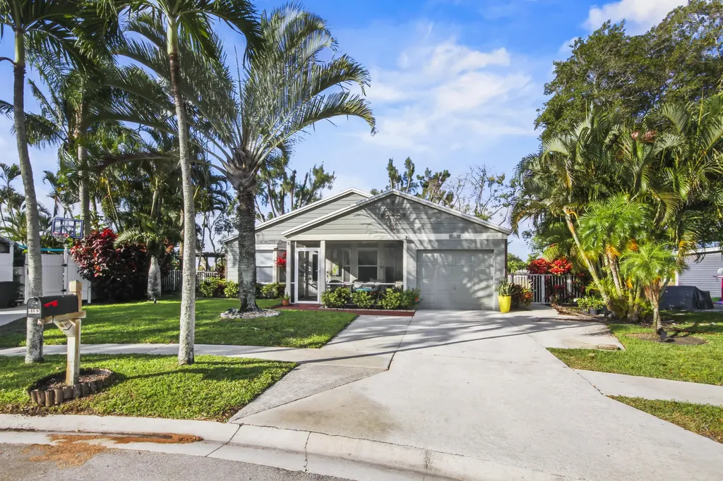 9165 Beverly Court Boynton Beach FL 33472