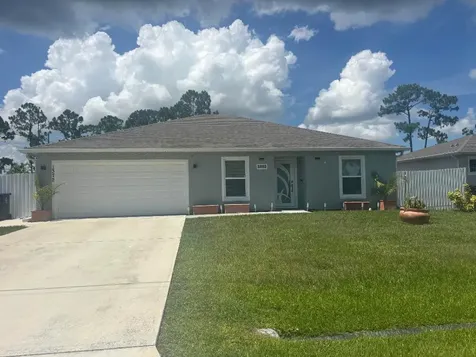 1372 SW Babcock Avenue Port St Lucie FL 34953