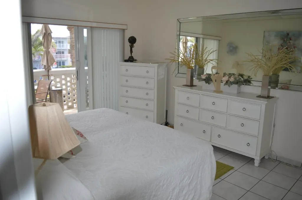 2545 S Ocean Boulevard Palm Beach FL 33480