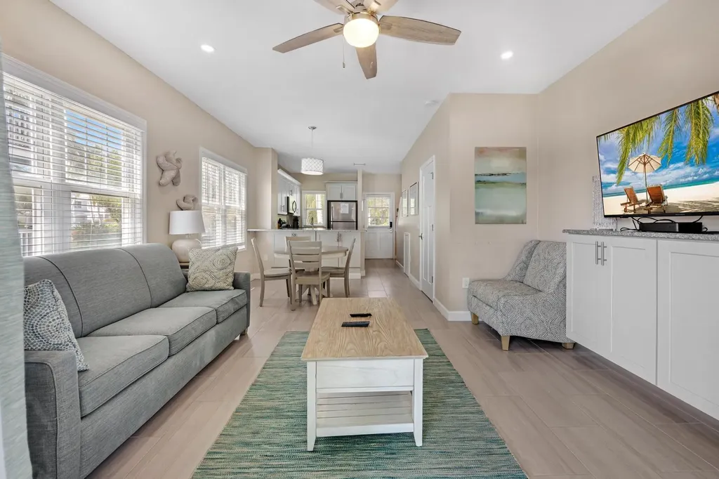 7051 Harbor Village Drive Duck Key FL 33050