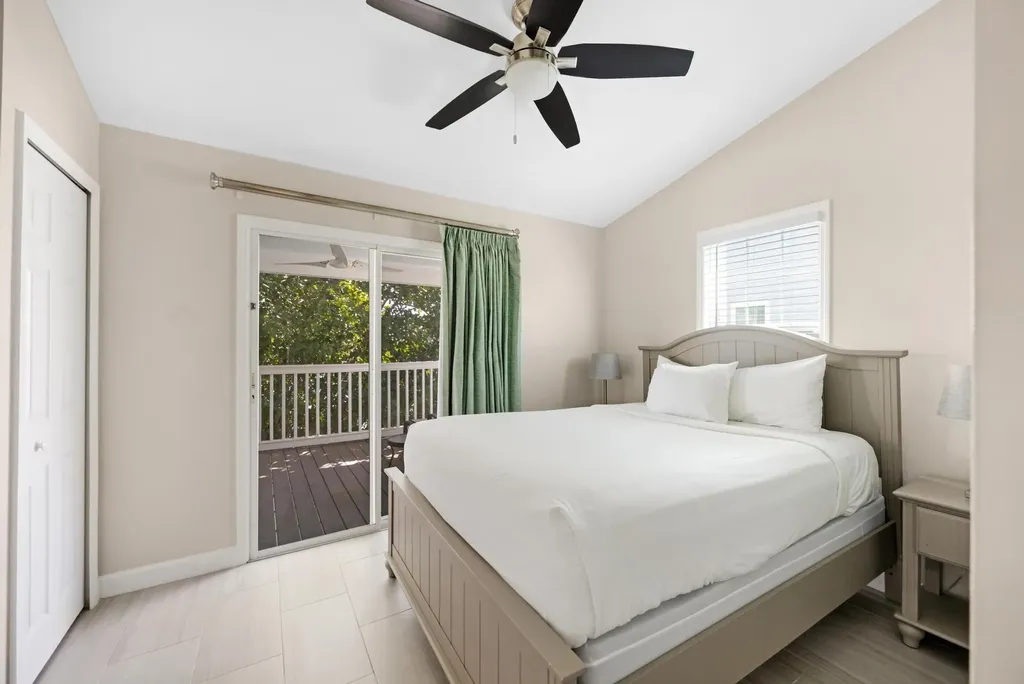 7051 Harbor Village Drive Duck Key FL 33050