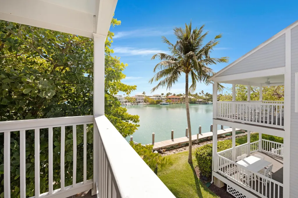 7051 Harbor Village Drive Duck Key FL 33050