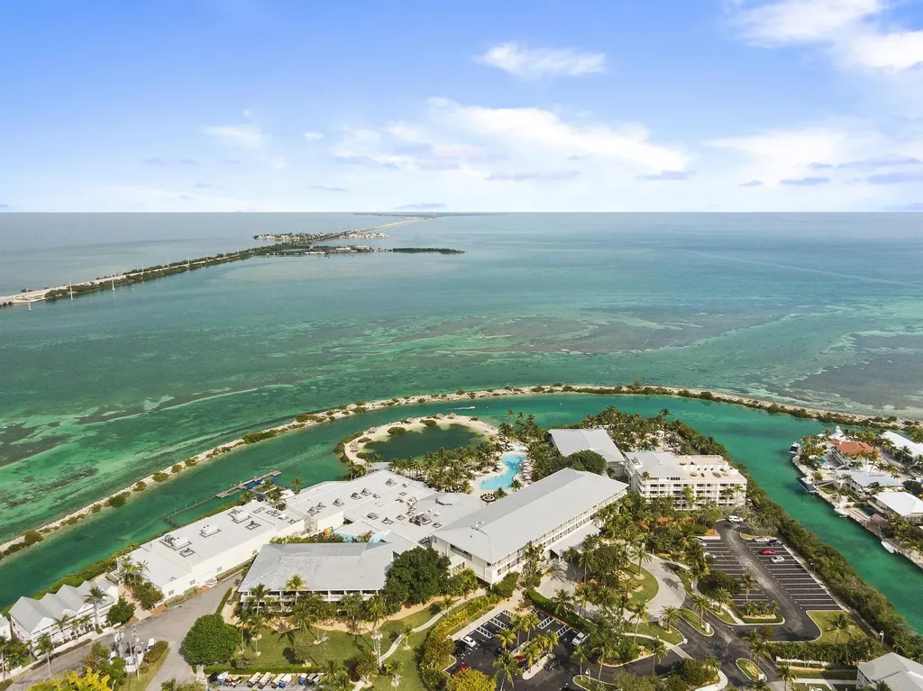 7051 Harbor Village Drive Duck Key FL 33050