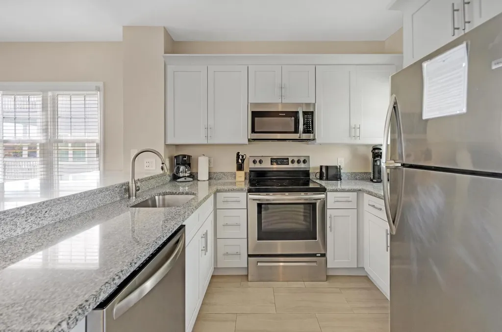 7051 Harbor Village Drive Duck Key FL 33050