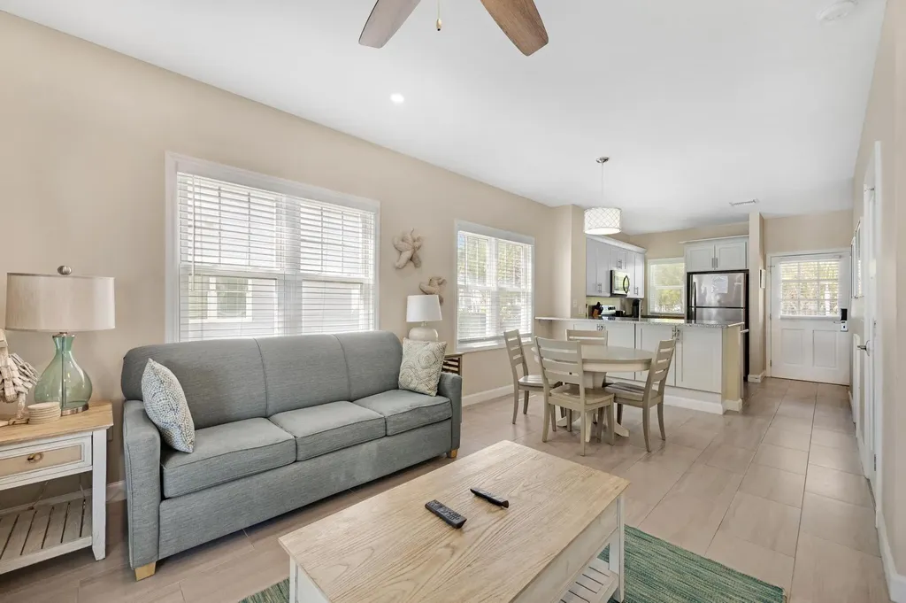 7051 Harbor Village Drive Duck Key FL 33050