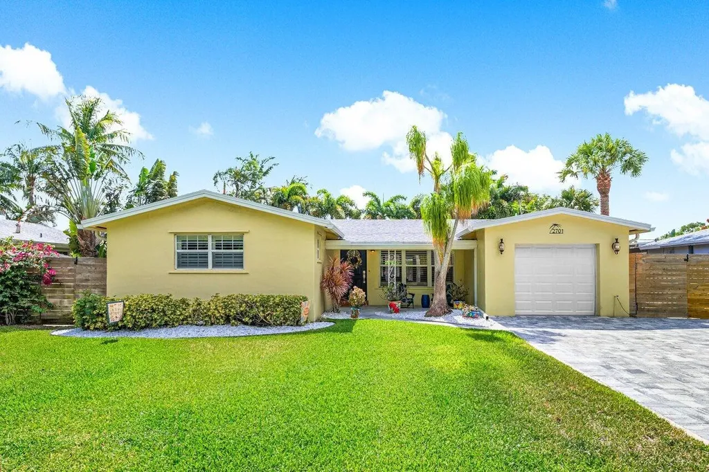 2701 SW 4th Street Boynton Beach FL 33435
