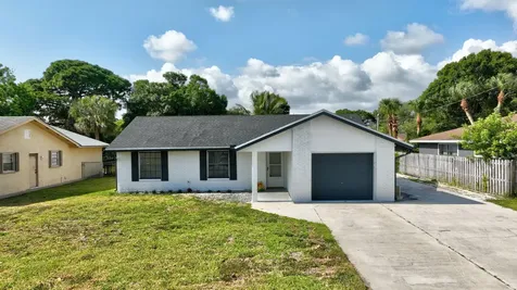 717 Holly Avenue Fort Pierce FL 34982