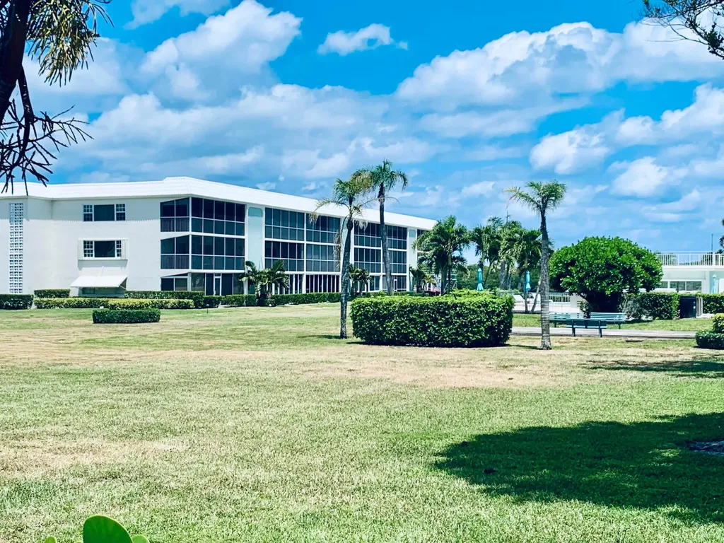 100 Waterway Road Tequesta FL 33469