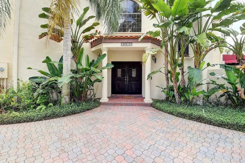 23319 Mirabella Circle N Boca Raton FL 33433