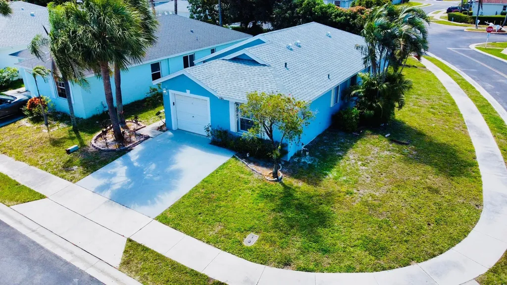 191 Heming Way Boynton Beach FL 33426