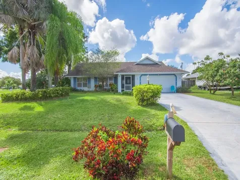 742 SE Whitmore Drive Port St Lucie FL 34984