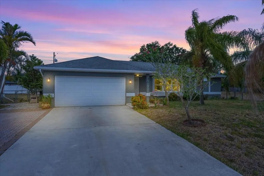3561 SW Pumpkin Street Port St Lucie FL 34953