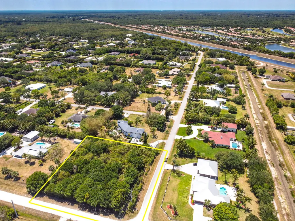 Lot P-82 167th Court N Palm Beach Gardens FL 33418