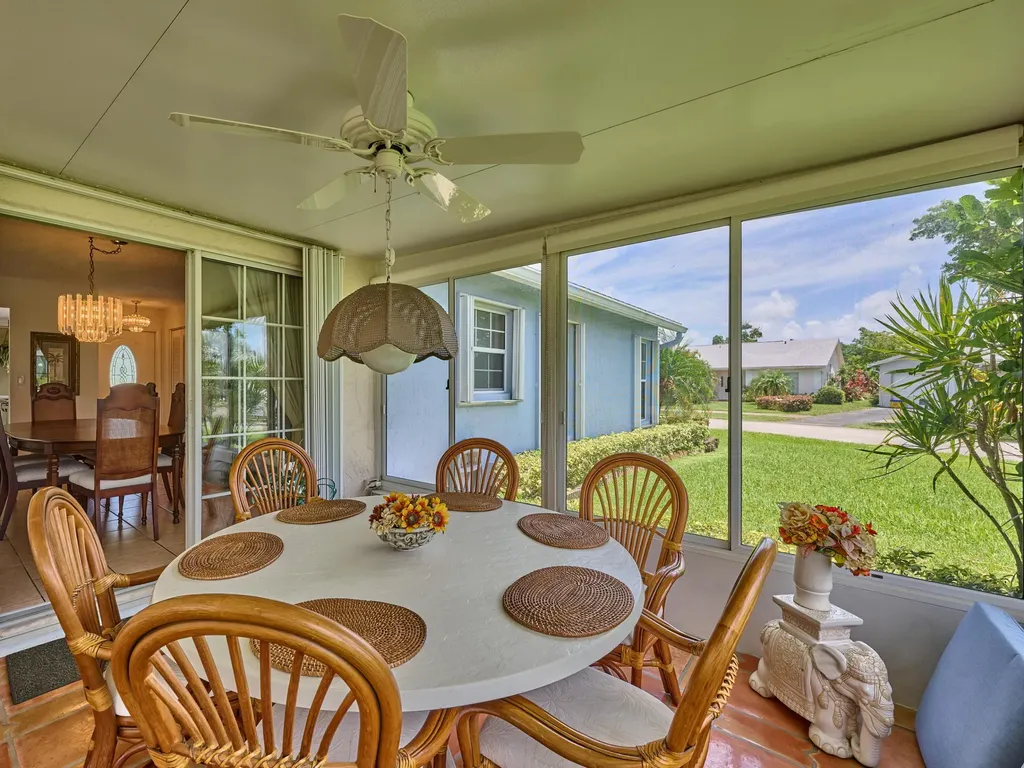 7261 Pine Forest Circle Lake Worth FL 33467