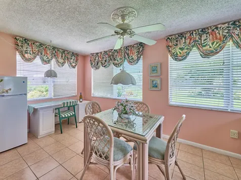 7261 Pine Forest Circle Lake Worth FL 33467