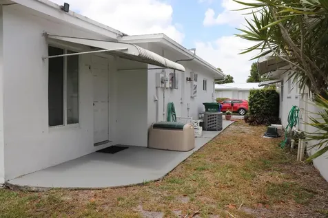 1020 NW 74th Avenue Margate FL 33063