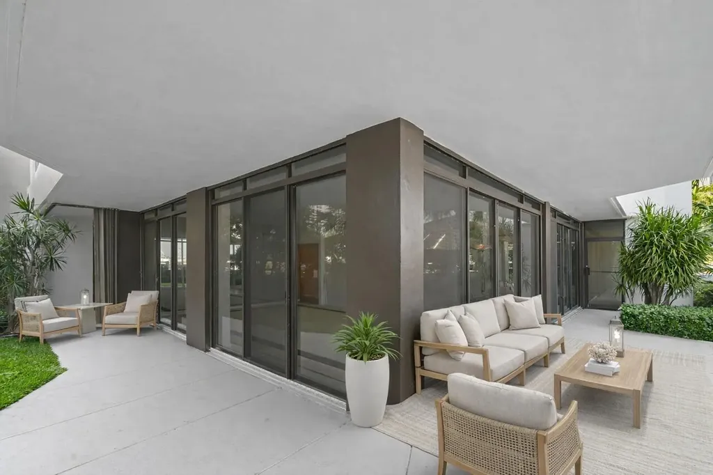 108 Lakeshore Drive North Palm Beach FL 33408