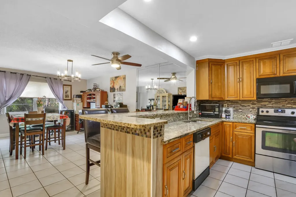 4364 NW 9th Avenue Deerfield Beach FL 33064