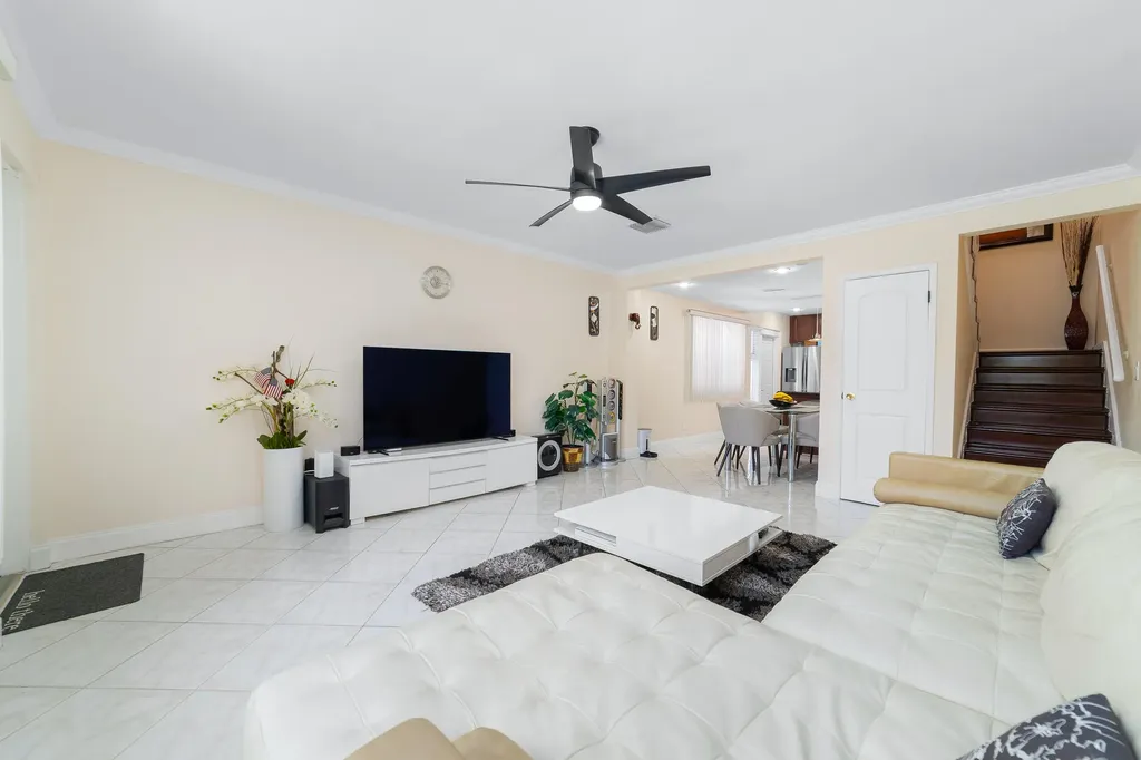 4521 NE 21st Avenue Fort Lauderdale FL 33308