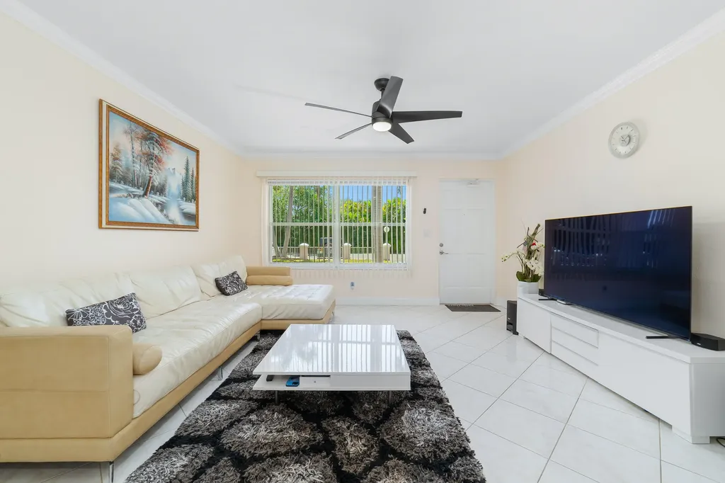 4521 NE 21st Avenue Fort Lauderdale FL 33308