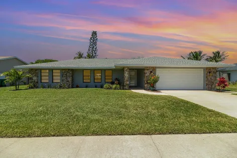 660 S Hedgecock Square Satellite Beach FL 32937