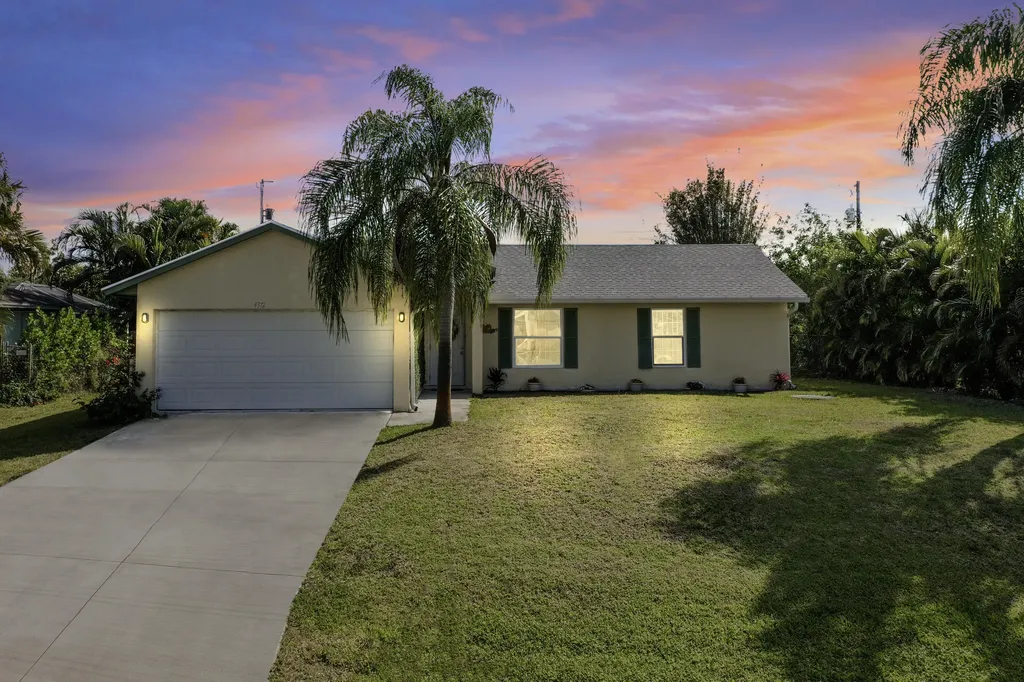 4372 SW Elaine Court Port St Lucie FL 34953
