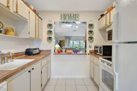 5200 Privet B Place Delray Beach FL 33484