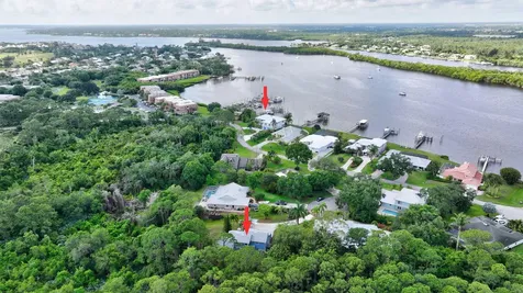 1013 SE Kitching Cove Lane Port St Lucie FL 34952