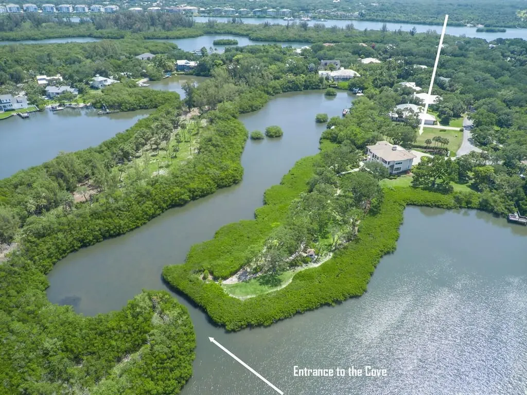 2660 Riverview Court Vero Beach FL 32963