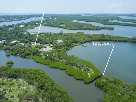 2660 Riverview Court Vero Beach FL 32963