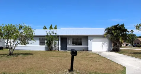 1561 SE Arenson Lane Port St Lucie FL 34952