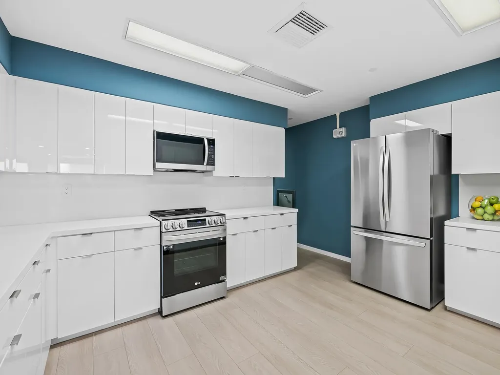2727 S Ocean Boulevard Highland Beach FL 33487