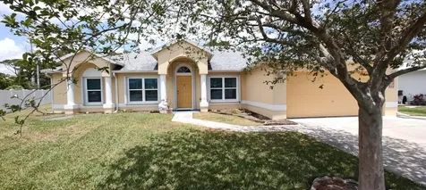 5226 NW North Piper Circle Port St Lucie FL 34986