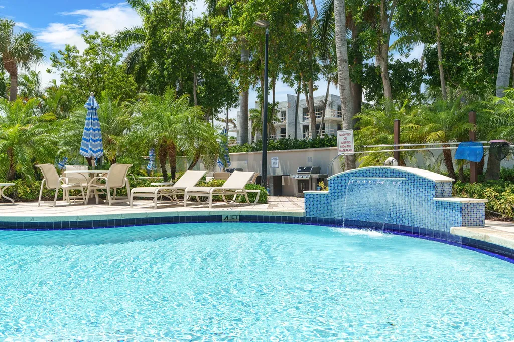 101 SE 20th Avenue Deerfield Beach FL 33441