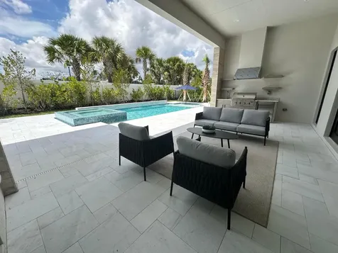 9120 Coral Isle Circle Palm Beach Gardens FL 33412