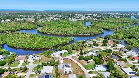 397 NE Gulfstream Avenue Port St Lucie FL 34983
