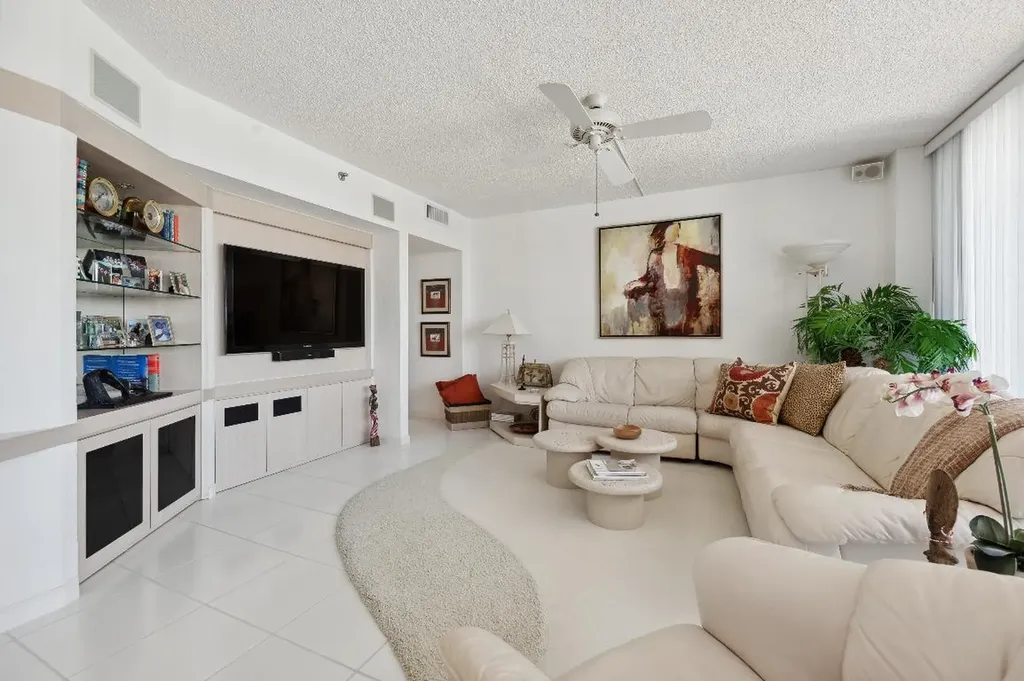 4748 S Ocean Boulevard Highland Beach FL 33487