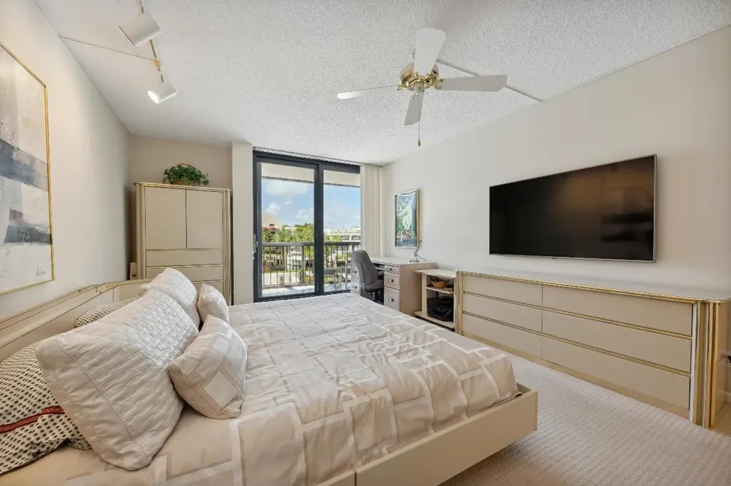 4748 S Ocean Boulevard Highland Beach FL 33487