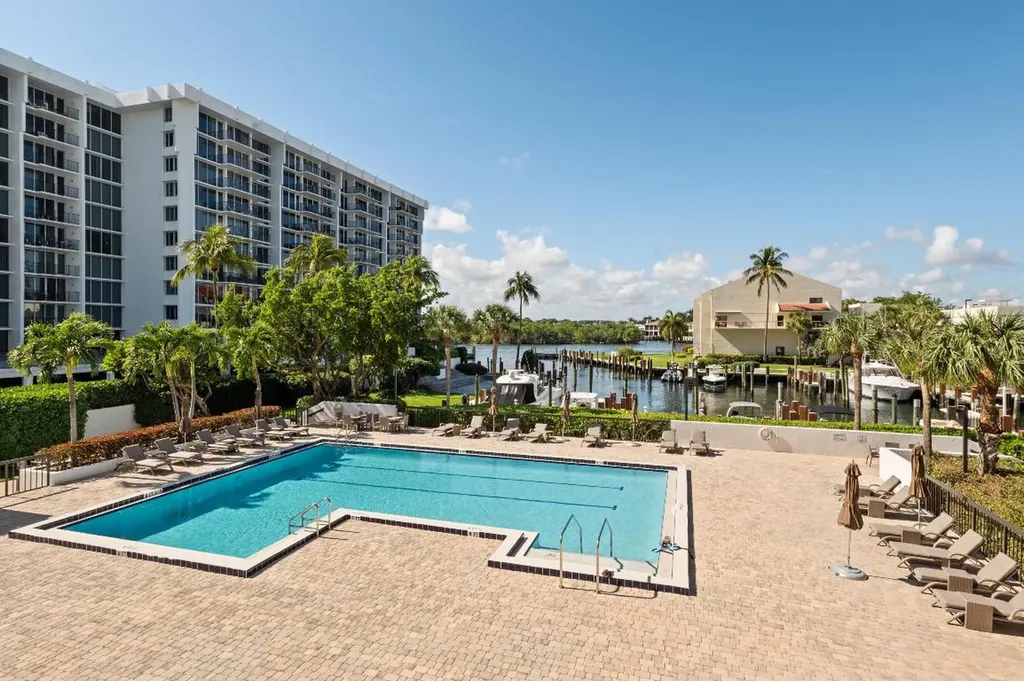 4748 S Ocean Boulevard Highland Beach FL 33487