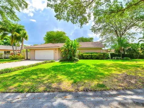 215 NW 86th Terrace Coral Springs FL 33071