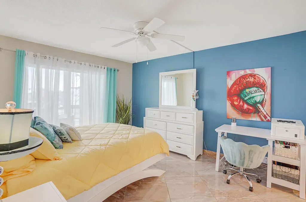 2724 N Garden Drive Lake Worth FL 33461