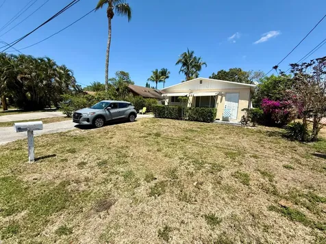 3520 Suncrest Road Lake Worth FL 33467