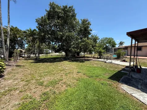 3520 Suncrest Road Lake Worth FL 33467