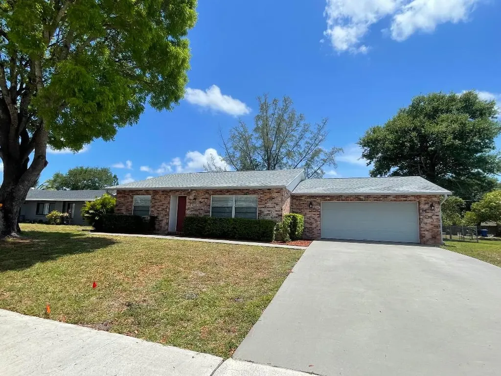 113 Bobwhite Road Royal Palm Beach FL 33411