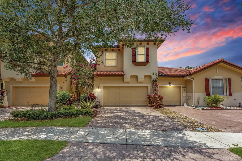 5742 NW 119th Terrace Coral Springs FL 33076