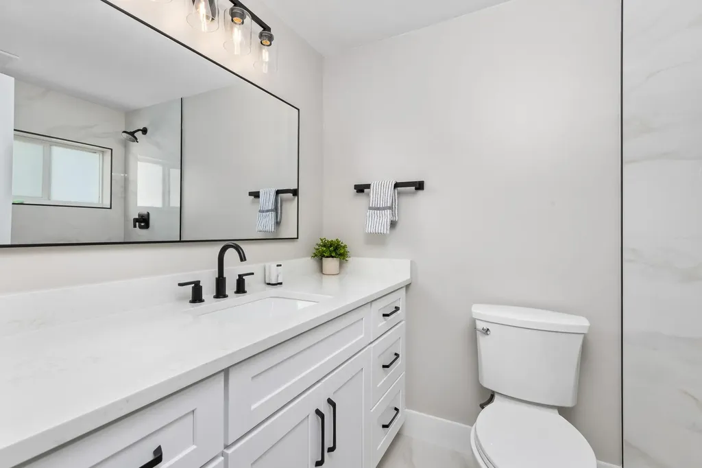 2500 NE 23rd Street Pompano Beach FL 33062